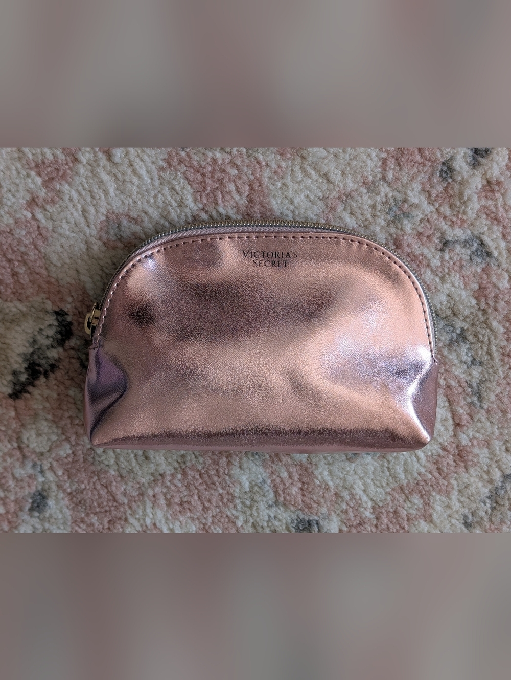 V.S ✨ Cosmetic Pouch